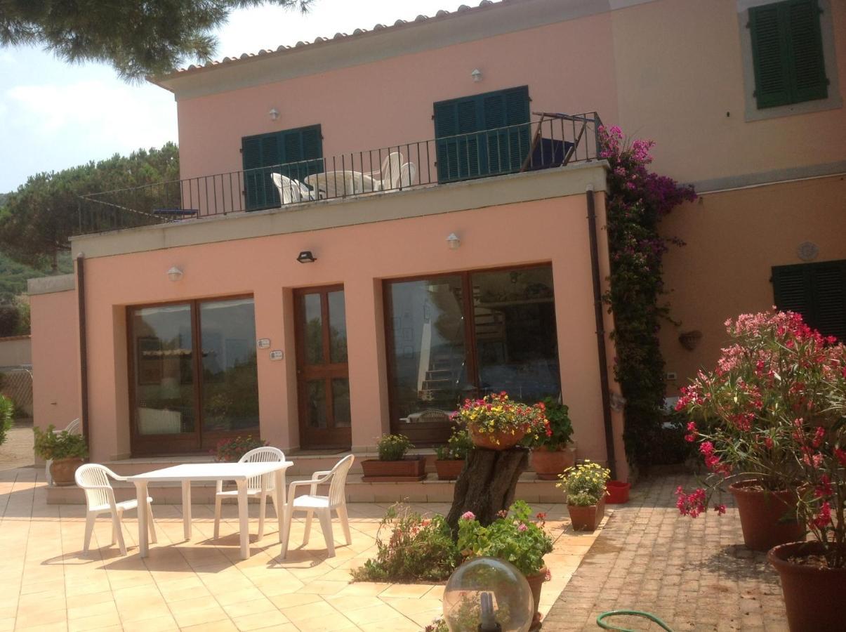 Villa Mit Whirlpool Und Phantastischer Aussicht Capoliveri  Exterior photo