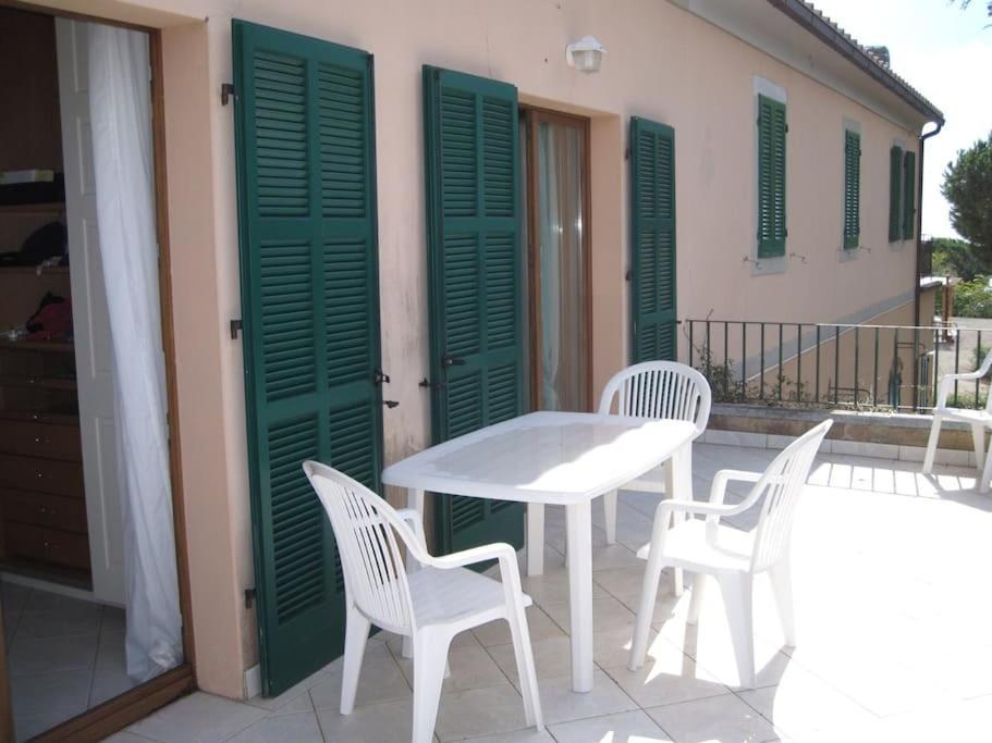 Villa Mit Whirlpool Und Phantastischer Aussicht Capoliveri  Exterior photo