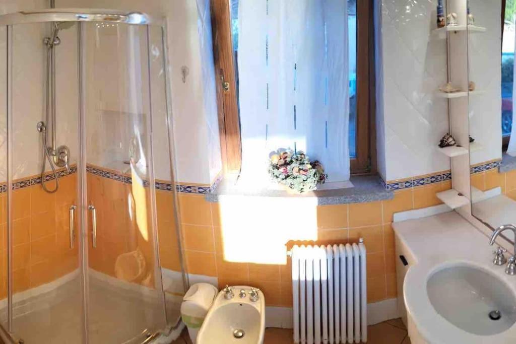 Villa Mit Whirlpool Und Phantastischer Aussicht Capoliveri  Exterior photo